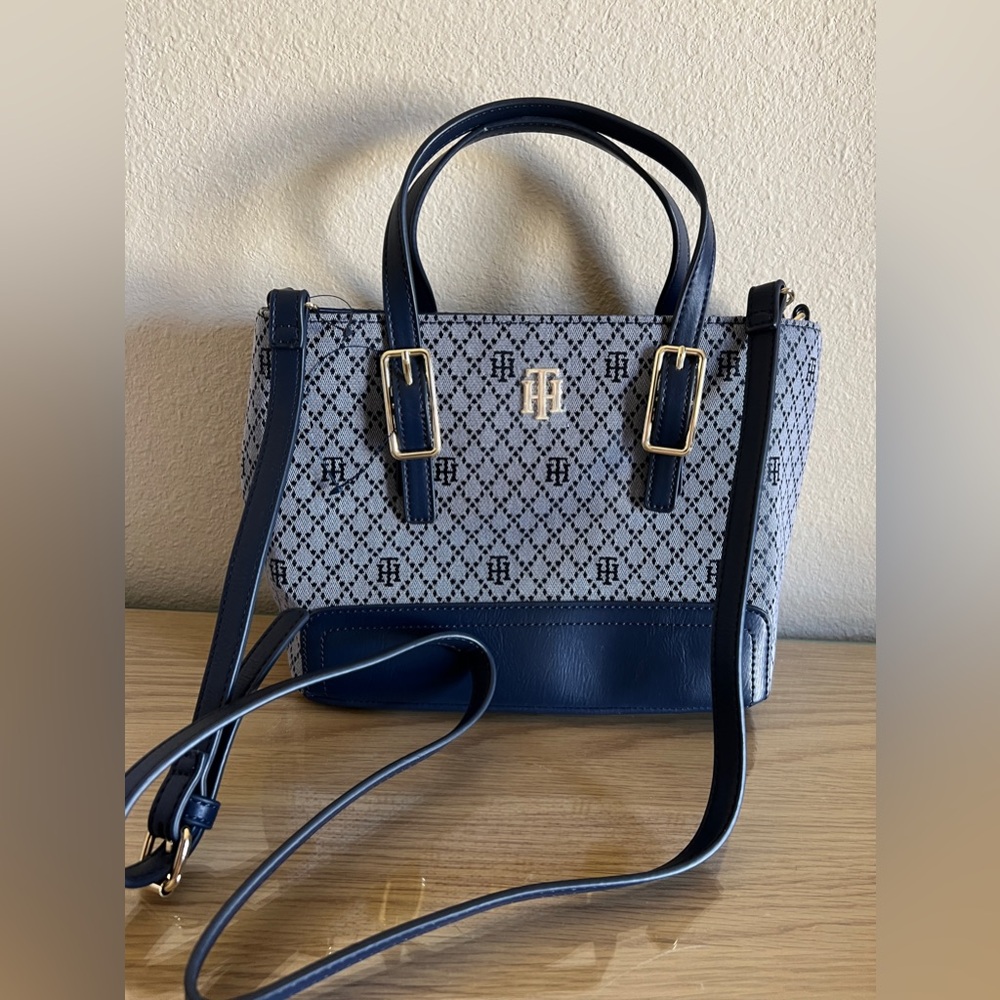 Tommy Hilfiger Navy Blue and White Tote Bag and Crossbody NWT